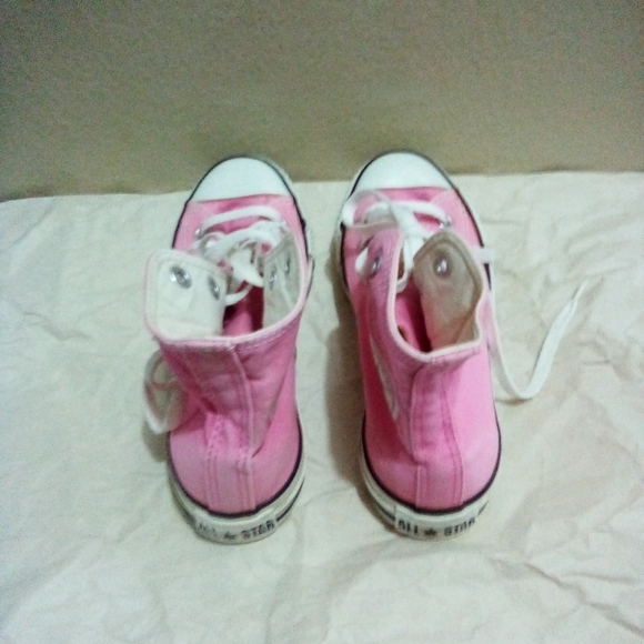 Converse High Tops - Picture 5 of 17